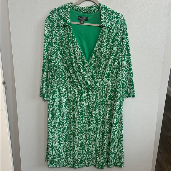 Jessica Howard Green & White Leaf Print Faux Wrap Dress - Picture 2 of 4